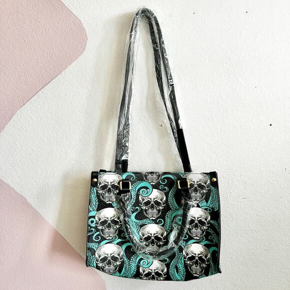 Sold outtt - Picture 1 of 6